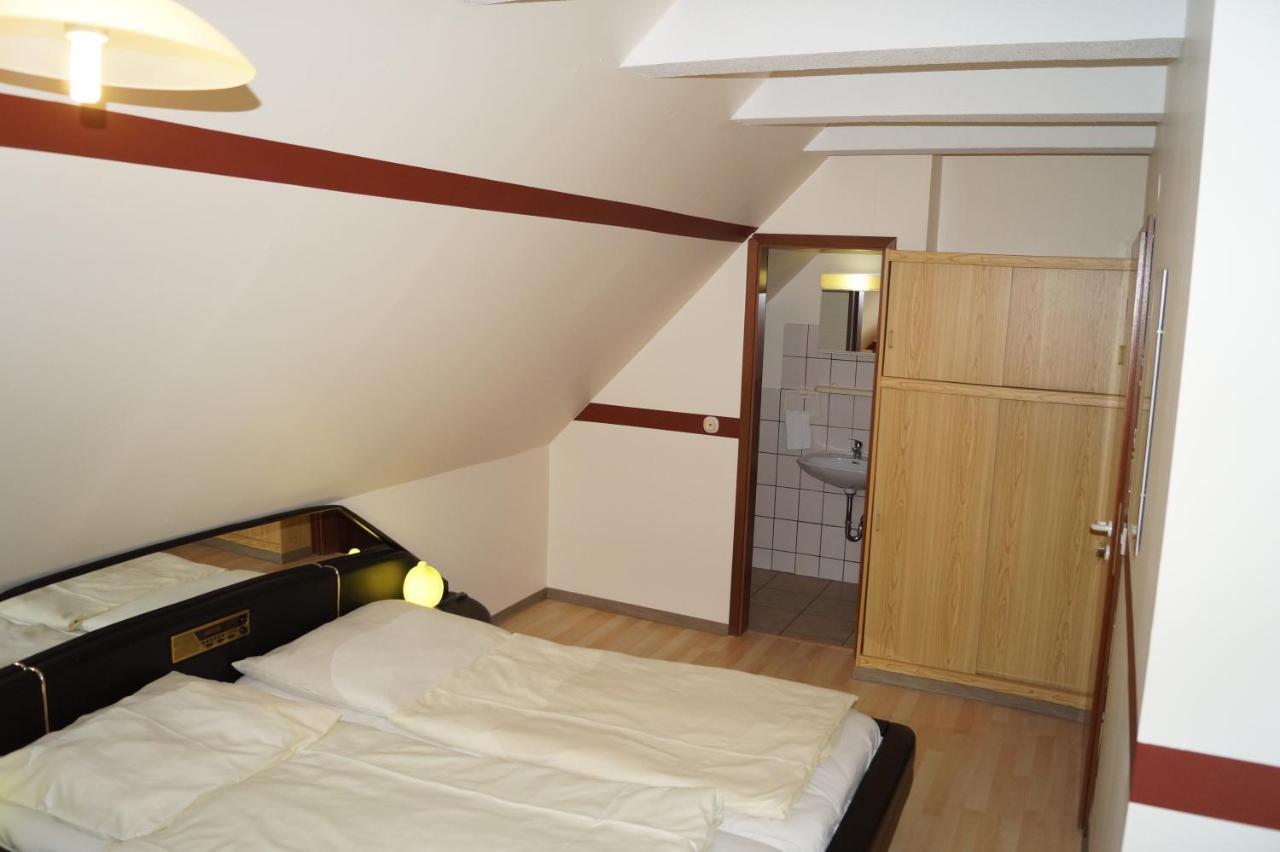 La Fontana Hotel Лангелсхайм Екстериор снимка